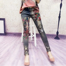 Load image into Gallery viewer, 3D Stretchy Flowers Pattern Painted Woman Elegant Style Denim Women Jeans
