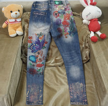 Load image into Gallery viewer, 3D Stretchy Flowers Pattern Painted Woman Elegant Style Denim Women Jeans
